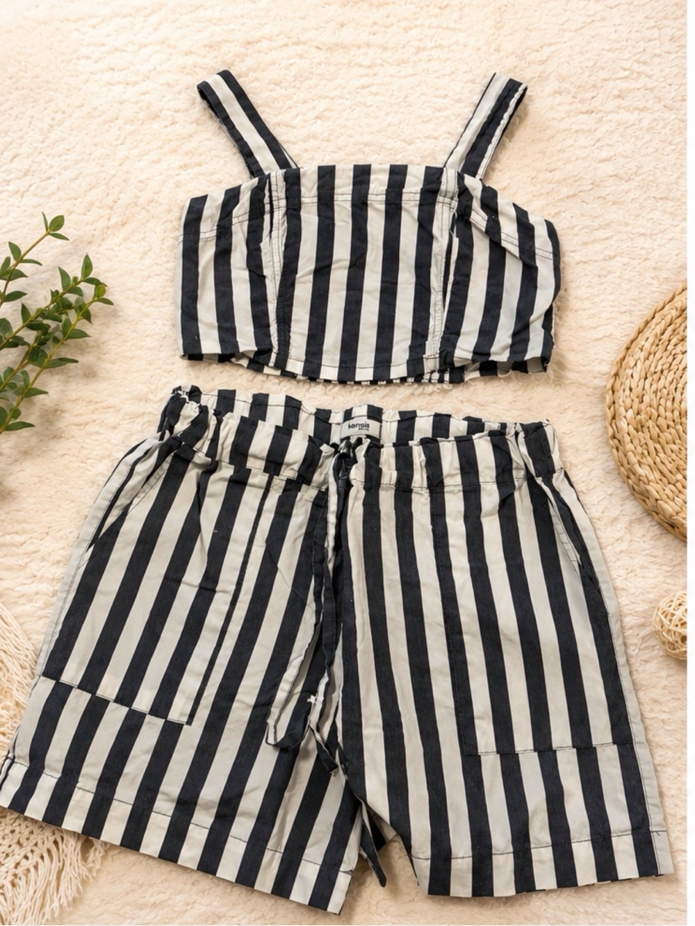Kensie Black and White Striped Crop Top